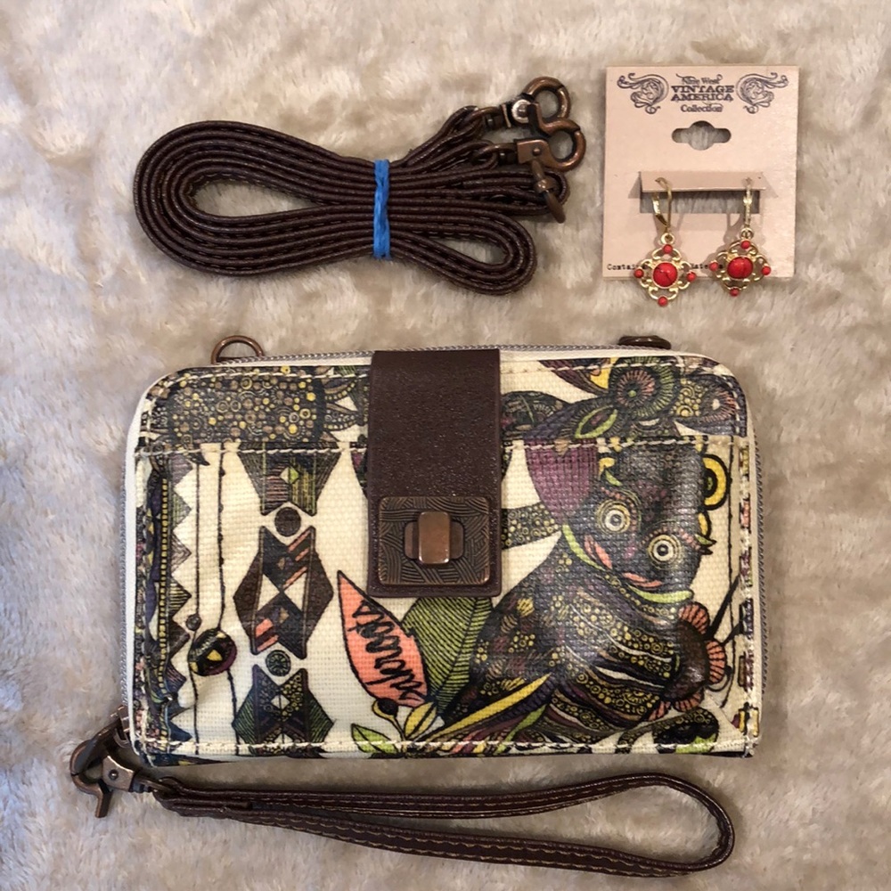 💥BOGO💥NEW Sakroots Crossbody Wristlet & FREE Earrings with wallet purchase